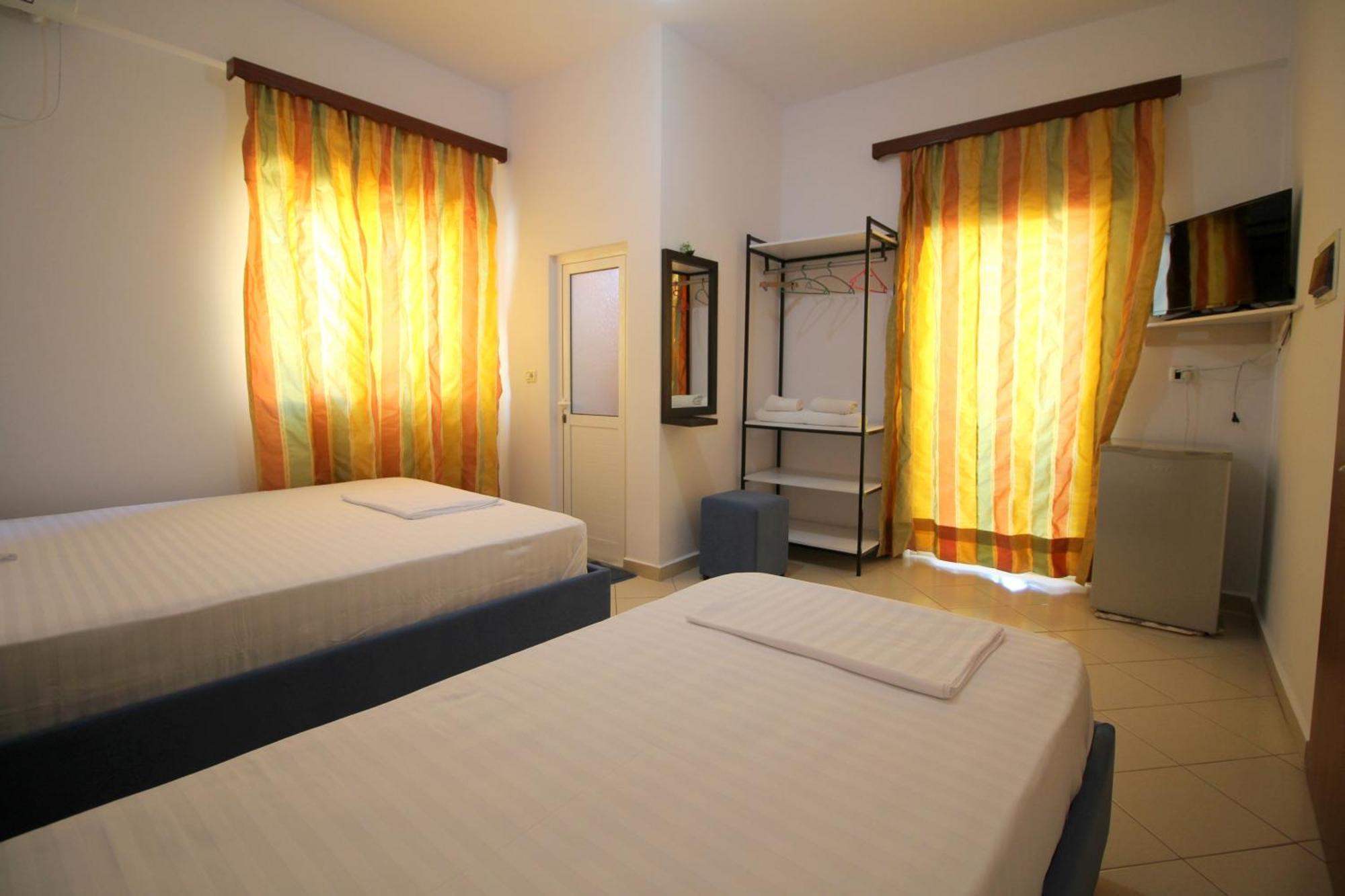 Lengu Holidays Houses Saranda Extérieur photo